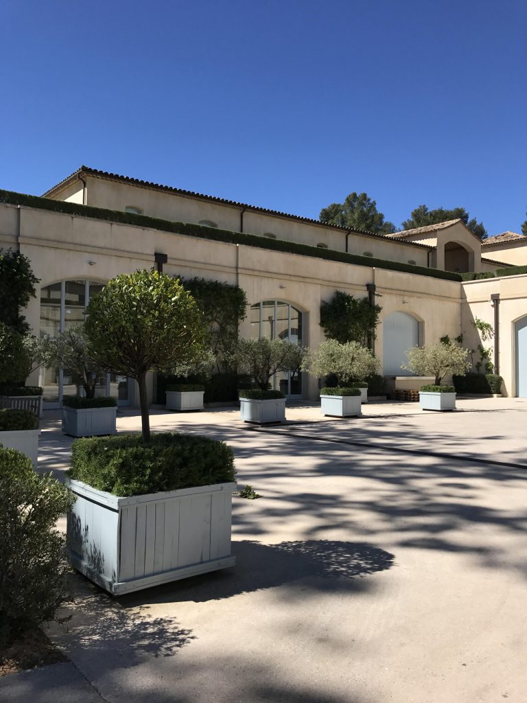 Une escapade au Domaine du Château de Léoube L'ananas blonde