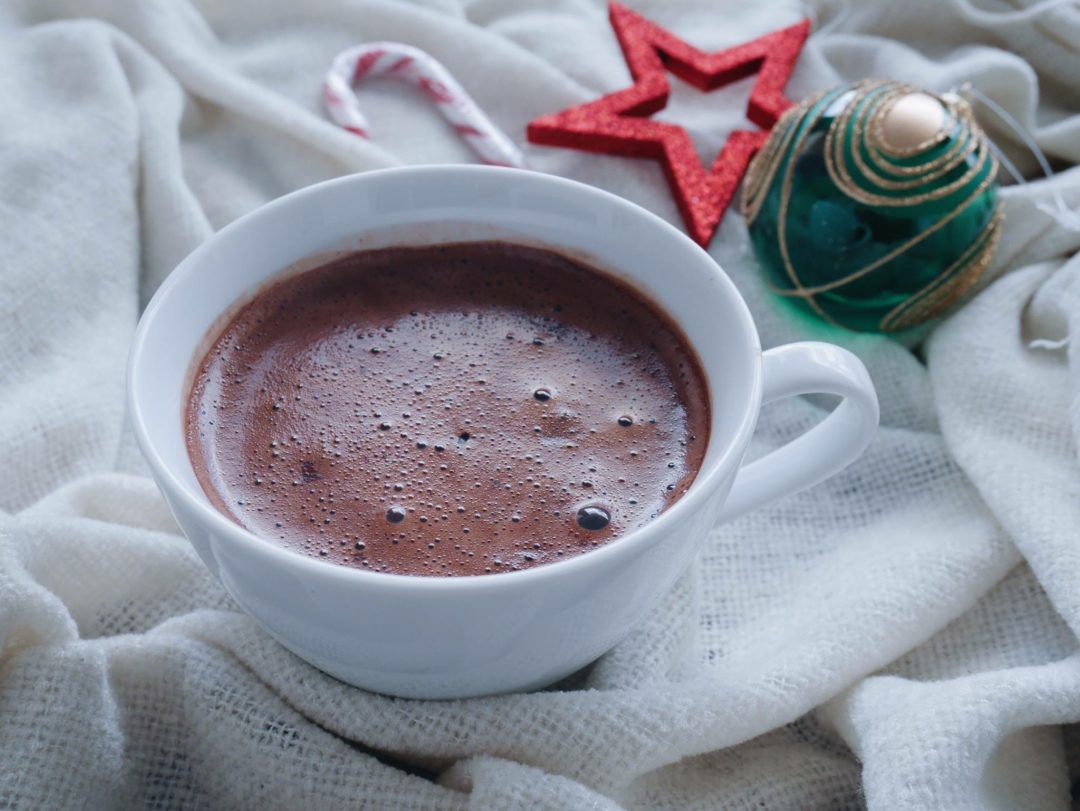 Le chocolat chaud aux épices de Noël